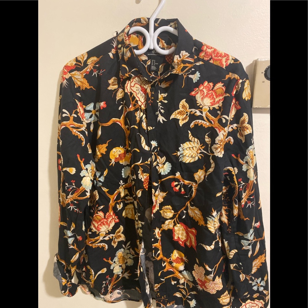 Stylish button up shirt